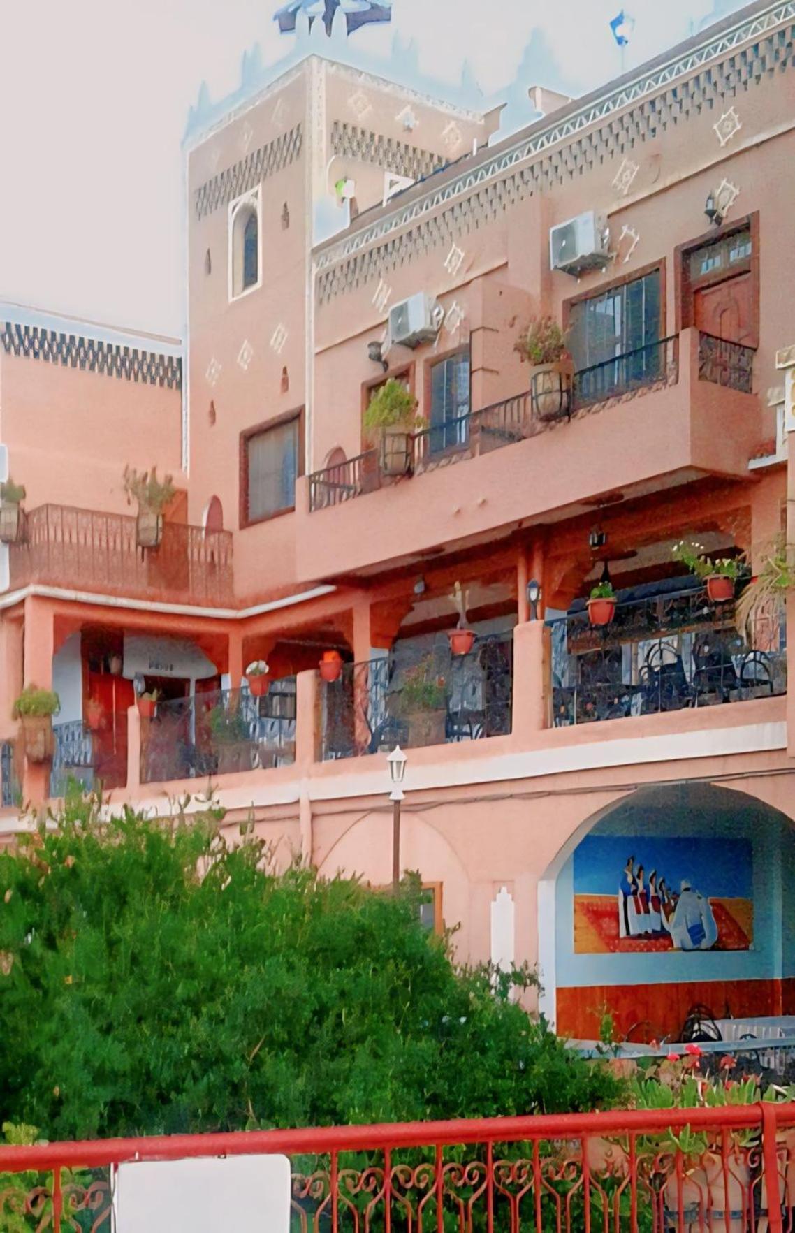 Kasbah La Famille Berbere Hotel Boumalne Eksteriør billede